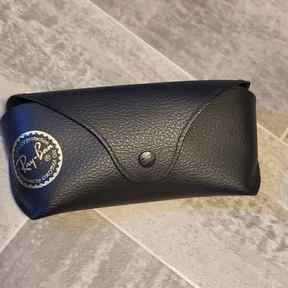 guc Black Ray Ban Sunglasses Case
